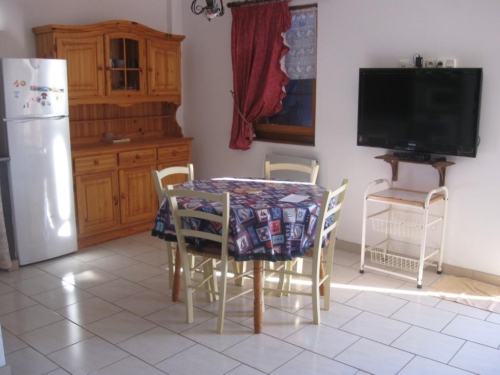 Vila Les Genets Valderois Valderies Exteriér fotografie
